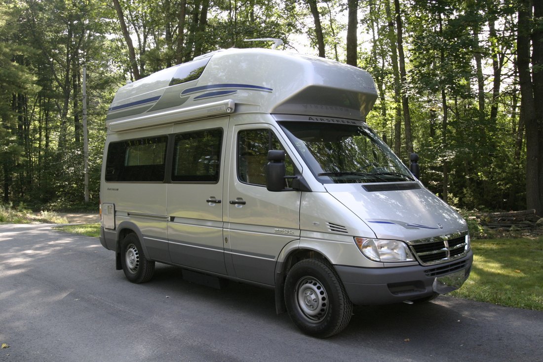 04-00507.jpg, illustrative rental photo