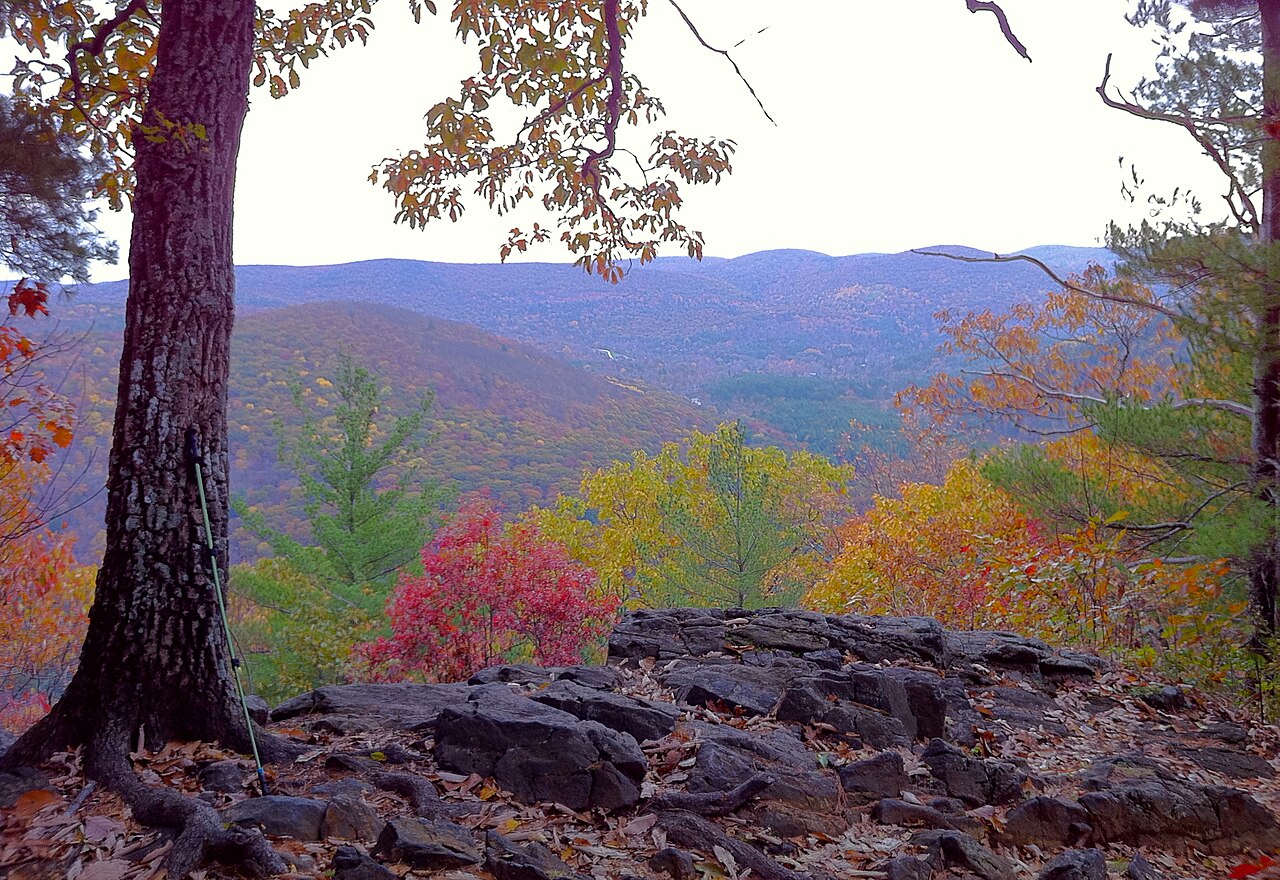 Appalachian Trail Pine Knob Loop Trail section in Housatonic Meadows State Park scenic overlook of the Housatonic River, illustrative activity photo