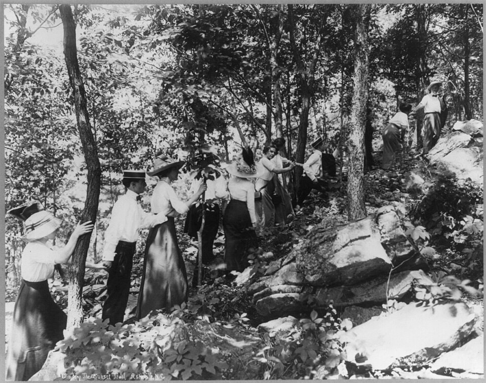 Climbing the Sunset Trail, Asheville, N.C. LCCN2003663491, illustrative activity photo