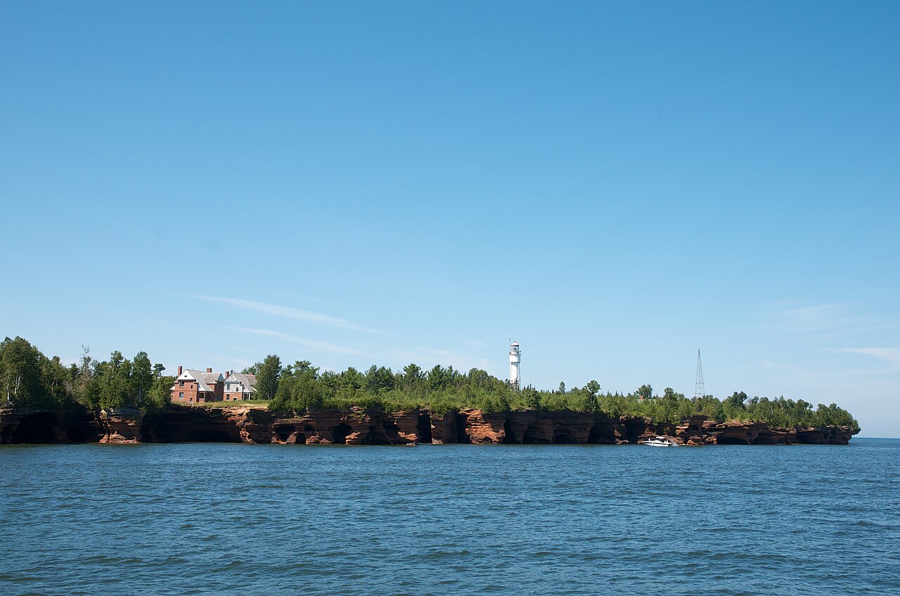 Apostle Islands cruise (7666827480), illustrative activity photo