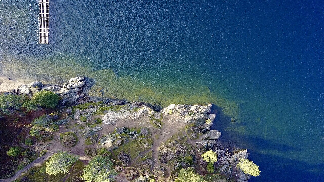 Lake Coeur d'Alene (Unsplash), illustrative activity photo