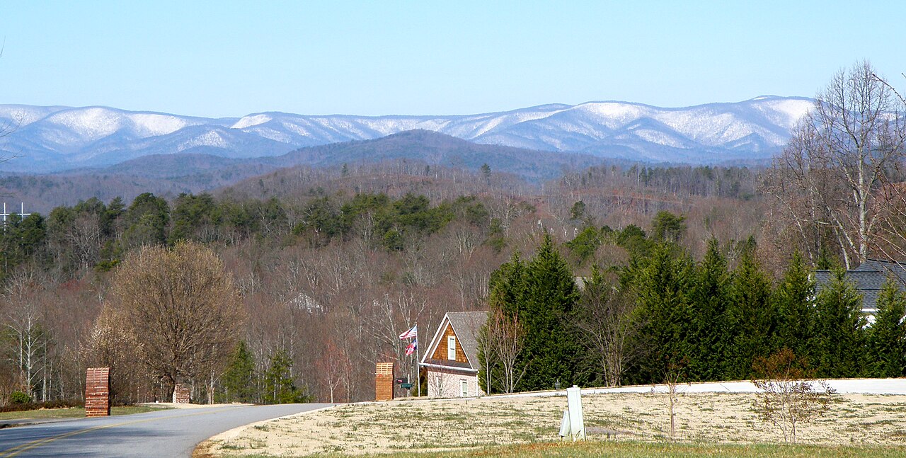 Sky Country Dahlonega, GA - panoramio - Pete Seabolt, illustrative photo