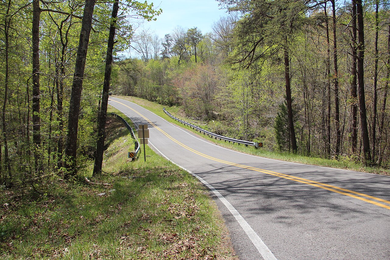 Little River Canyon Pkwy, Alabama, April 2018 2, illustrative activity photo