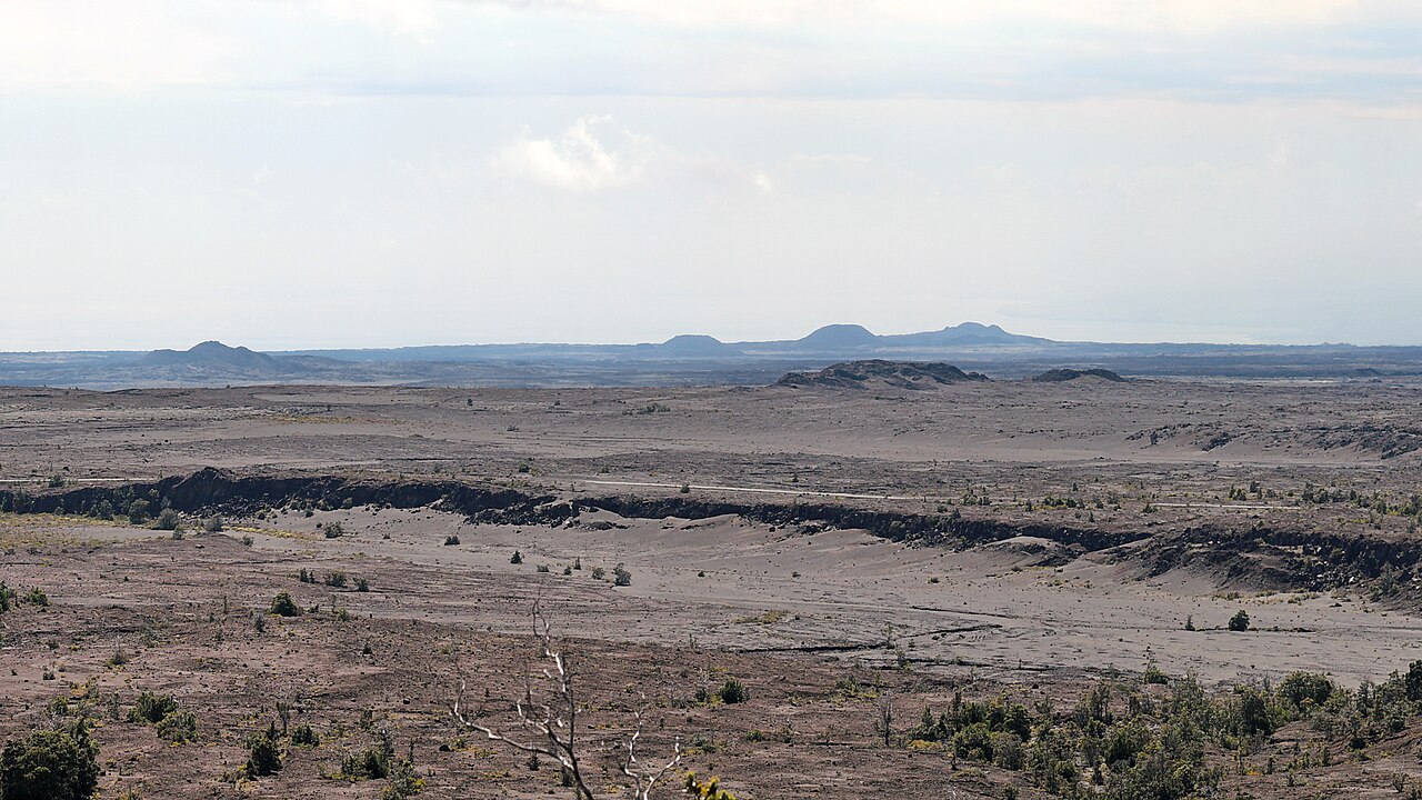 Hawaii Volcanoes National Park (504412) (23431316619), illustrative activity photo
