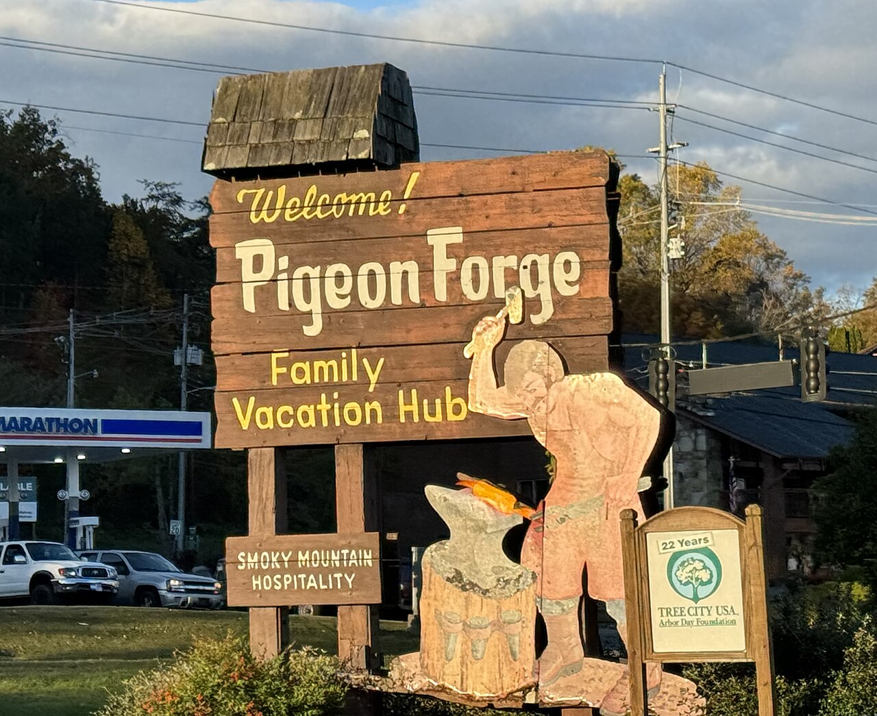 Welcome to Pigeon Forge - October 2023 - Sarah Stierch, illustrative activity photo