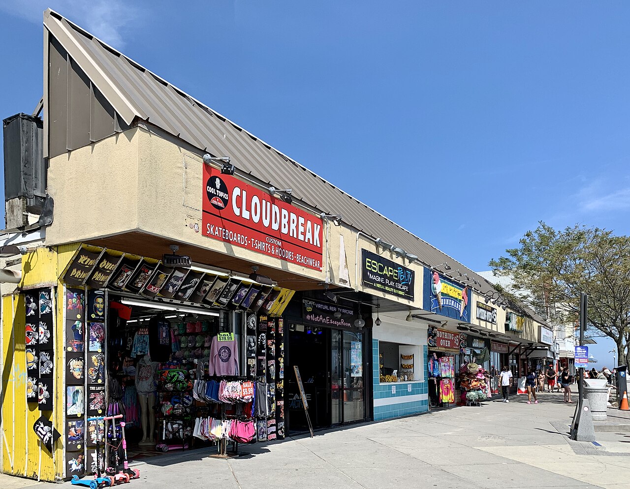 Rehoboth Avenue shops 6, illustrative activity photo