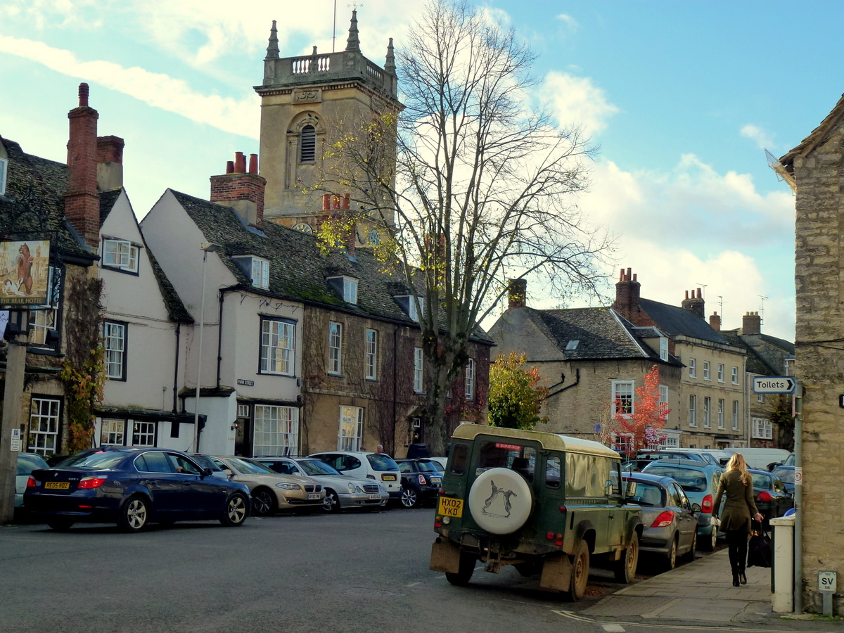 Market Place, Woodstock - geograph.org.uk - 3212075, illustrative activity photo