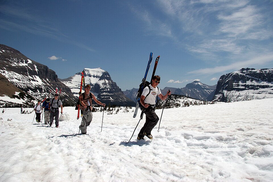 Glacier National Park Hike to Hidden Lake 4365 — illustrative photo, not partner inventory