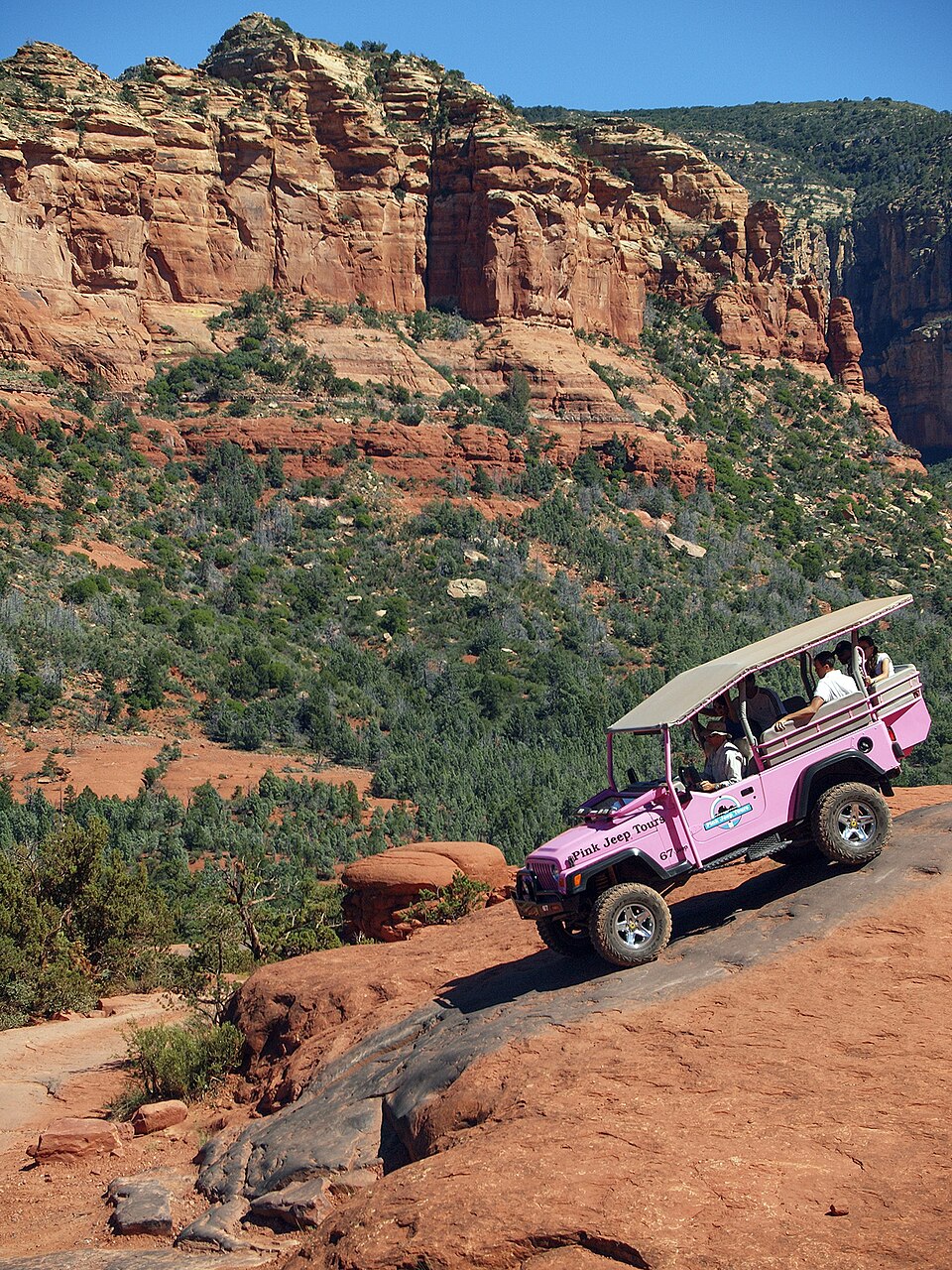 Pink Jeep Sedona 4863, illustrative activity photo