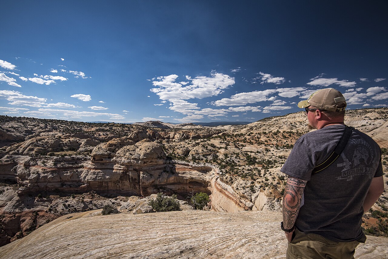 Sight-see - Grand Staircase-Escalante National Monument (30884495135), illustrative activity photo