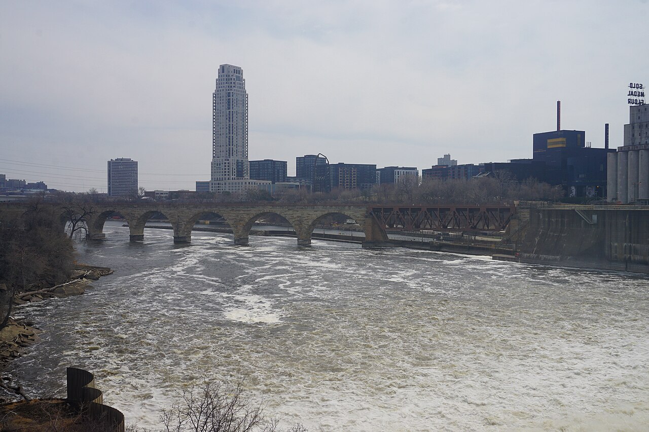 Minneapolis April 2025 33 (Stone Arch Bridge and Mississippi River) — illustrative photo, not partner inventory