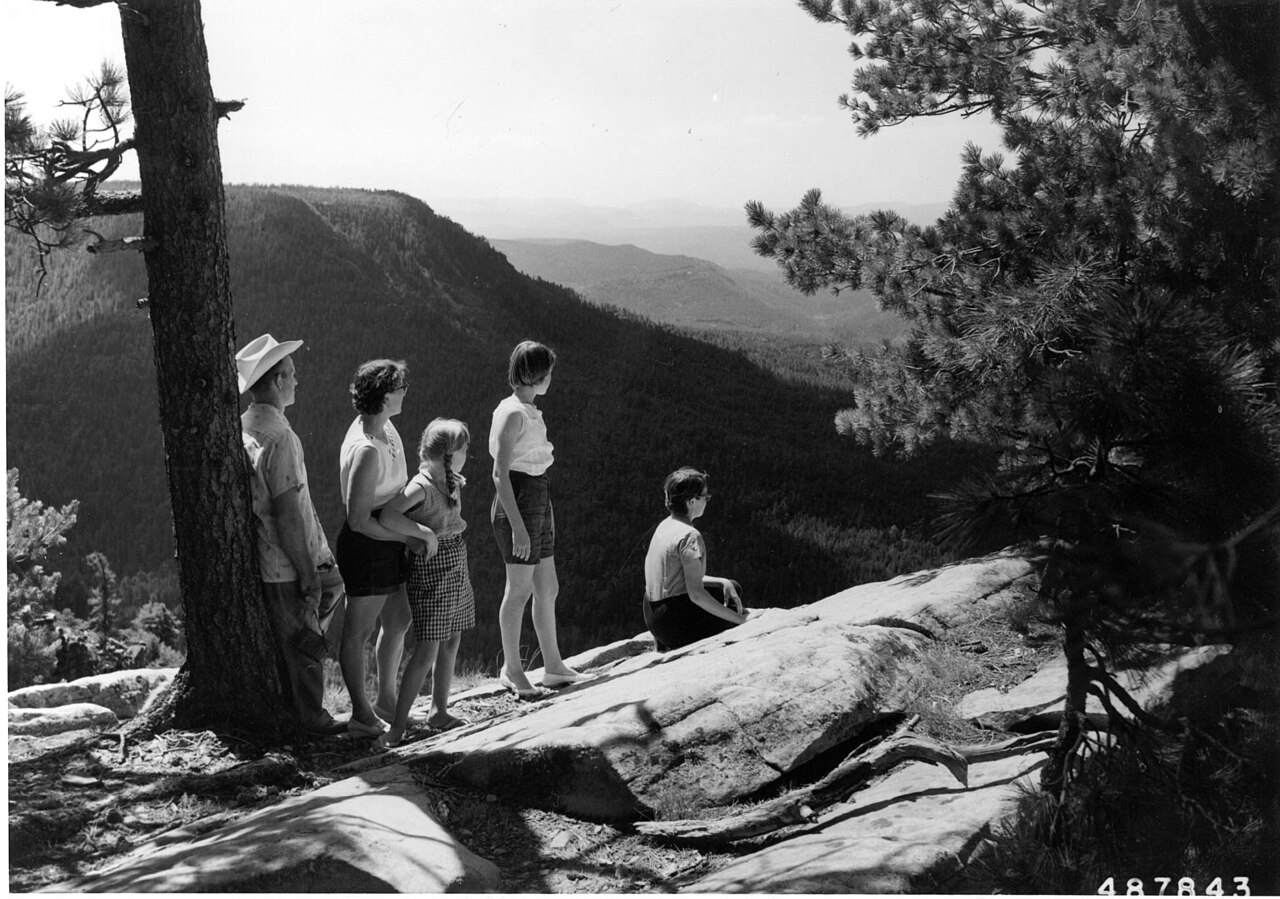 Mogollon Rim - 1958 (5375534307), illustrative activity photo