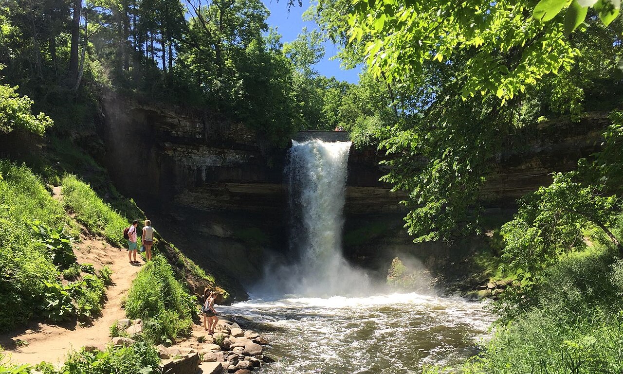 Minnehaha Falls, Minneapolis, illustrative activity photo