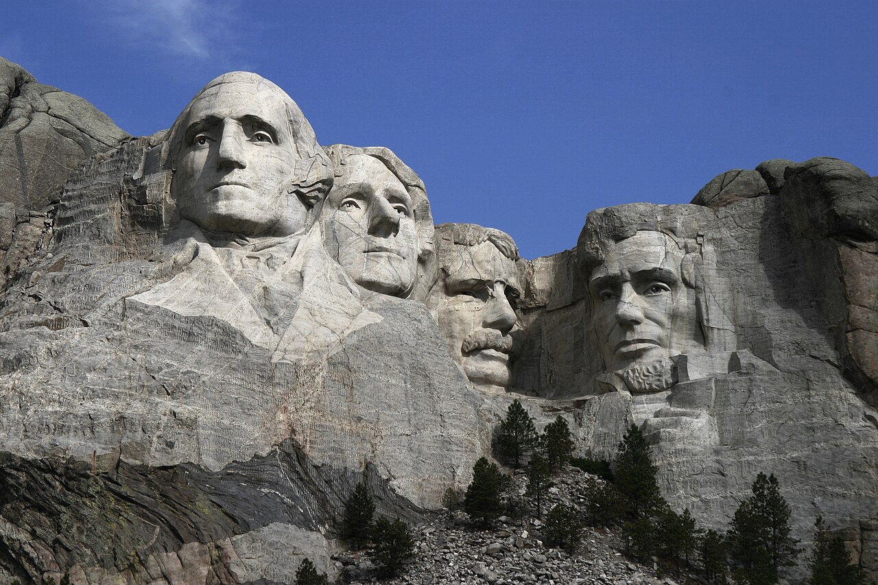 Dean Franklin - 06.04.03 Mount Rushmore Monument (by-sa)-3 new, illustrative activity photo