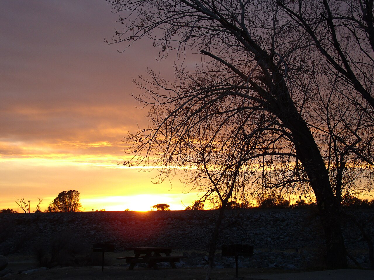 Sunset Over Folsom Lake California - panoramio, illustrative activity photo