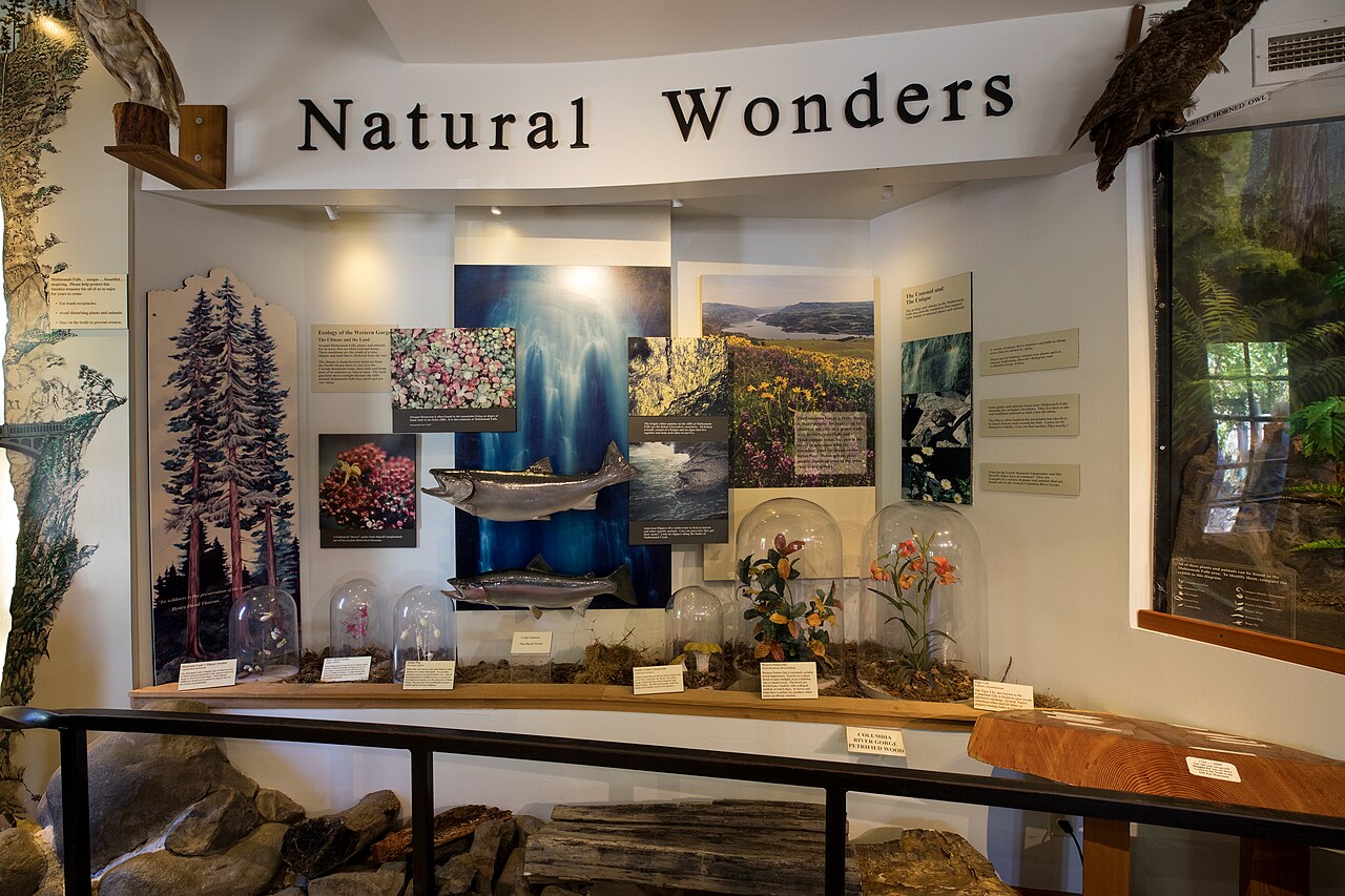 Columbia River Gorge NSA- Multnomah Falls Lodge - 3, illustrative activity photo