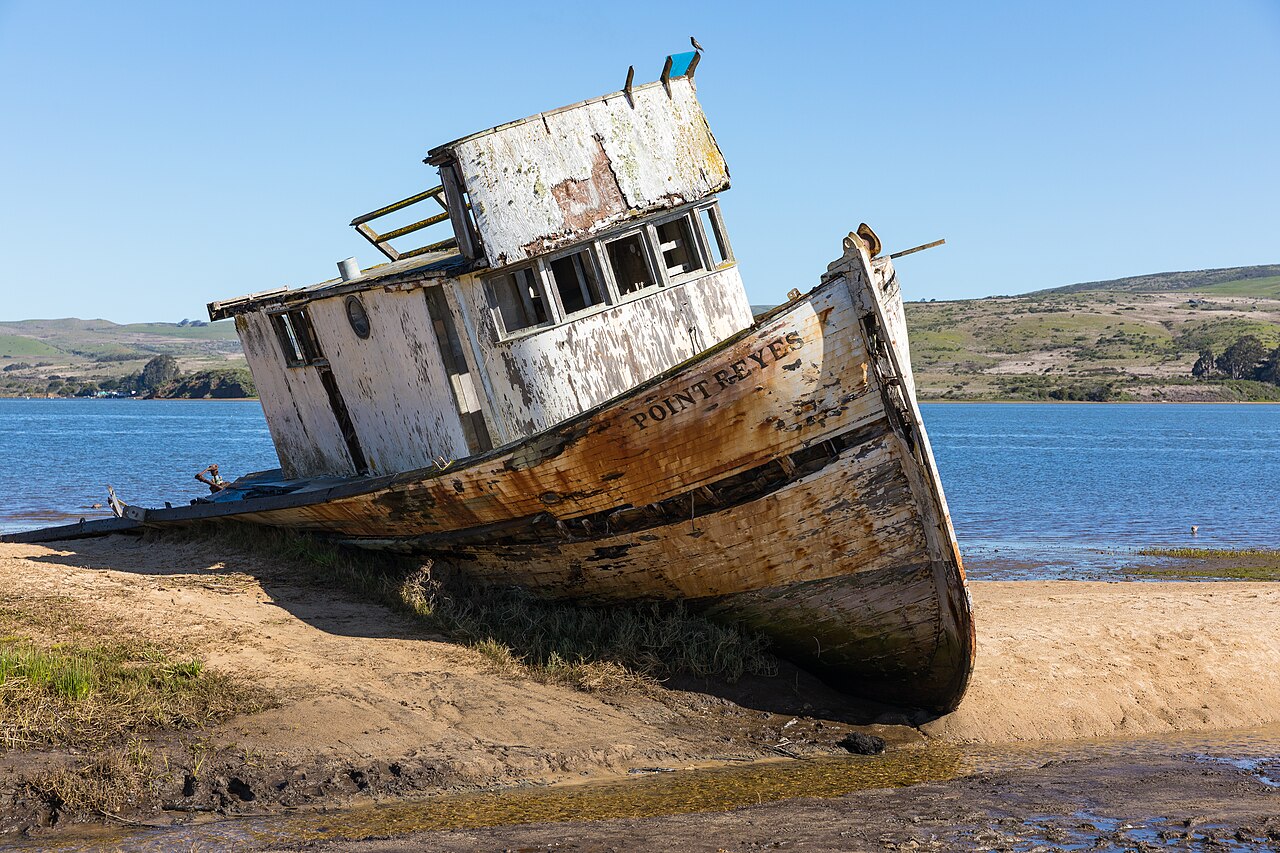 Shipwreck Point Reyes, Inverness, illustrative activity photo