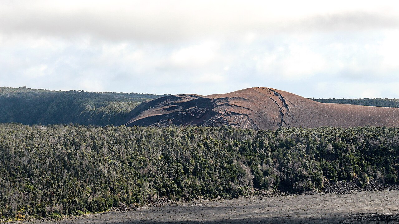 Hawaii Volcanoes National Park (504422) (23725486901), illustrative activity photo