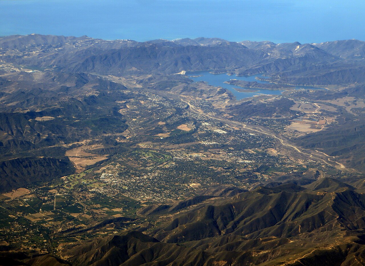 Ojai, California (21583025735) — illustrative photo, not partner inventory