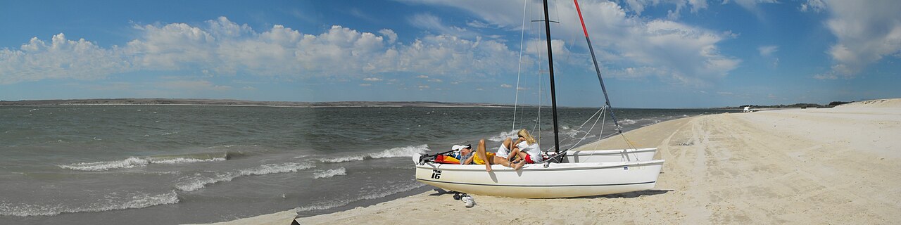 Lake McConaughy Beached Cat Comp, illustrative activity photo