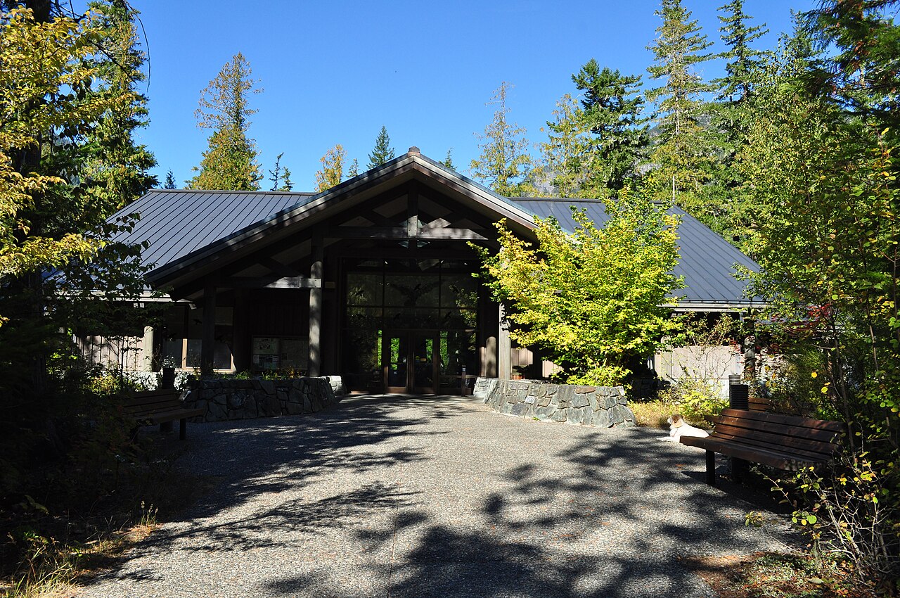 North Cascades National Park Visitor Center 01, illustrative photo