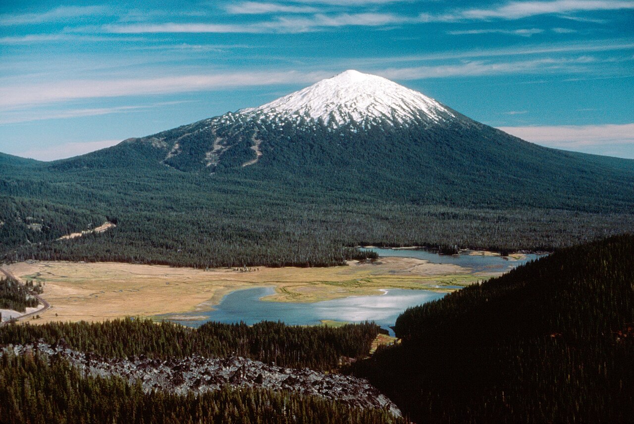Mount Bachelor, illustrative activity photo