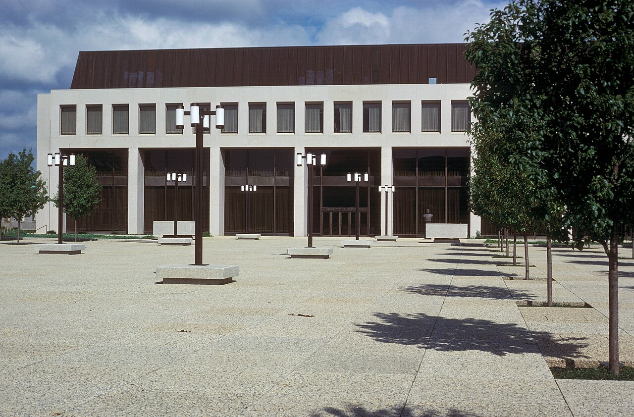 Annapolis, United States Naval Academy, Nimitz Library, illustrative activity photo