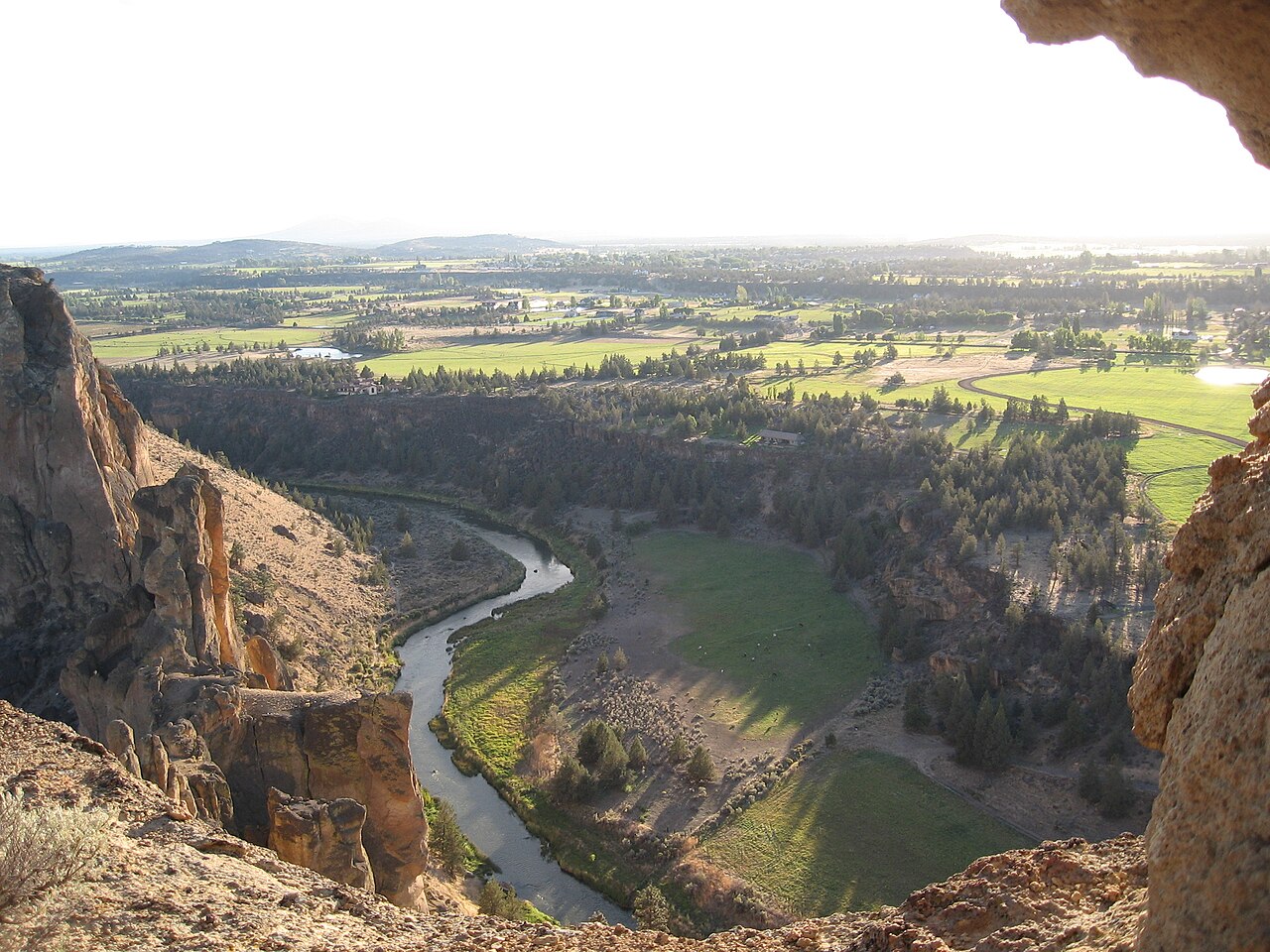 Smith Rock State Park 29385739846, illustrative activity photo