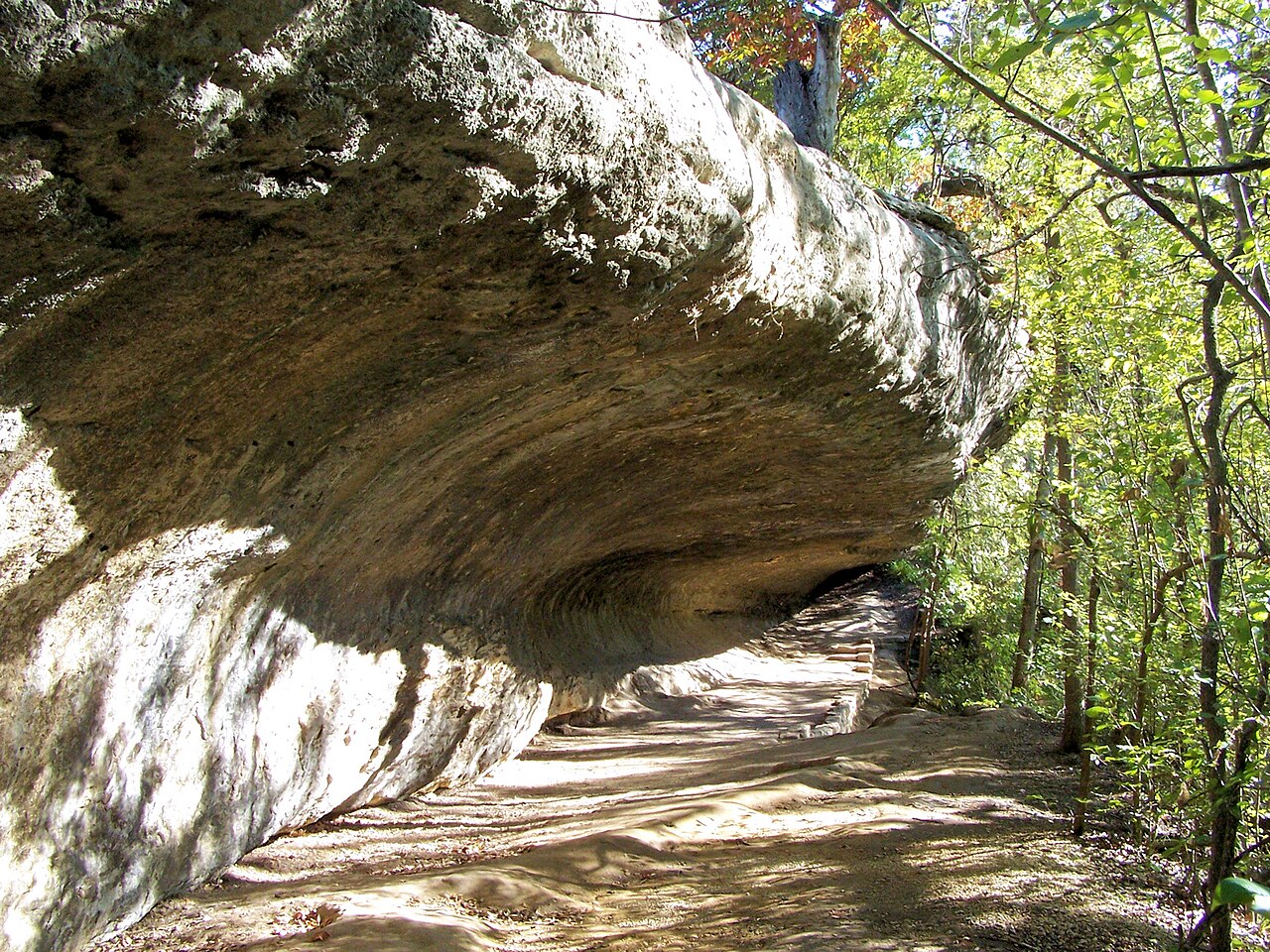 Smith rock shelter, illustrative activity photo