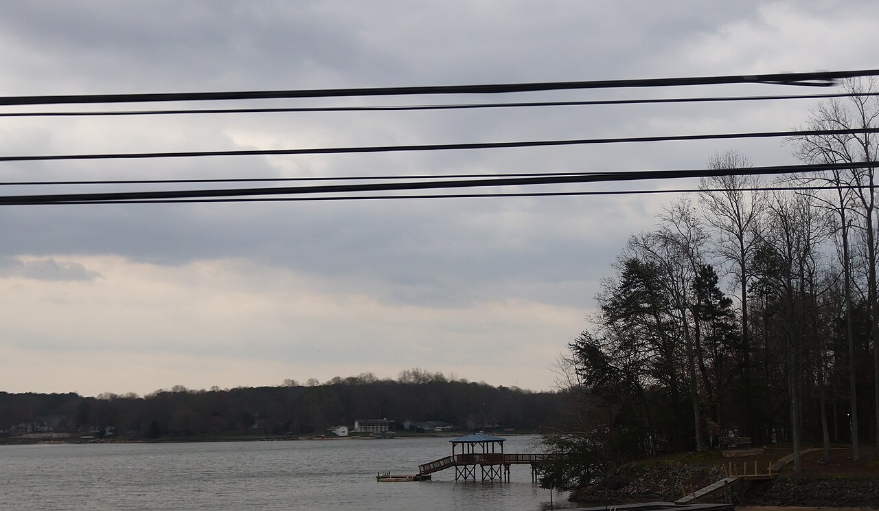 Lake Norman seen from Cornelius Rd 2, illustrative activity photo